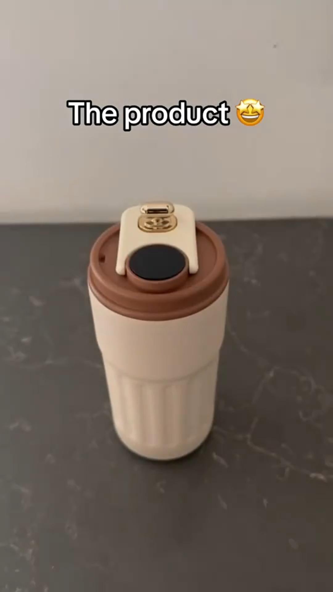 TempTell smart bottle with LED temperature display view 3